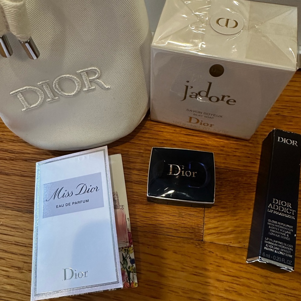 Dior White Drawstring Pouch bundle - Picture 4 of 4
